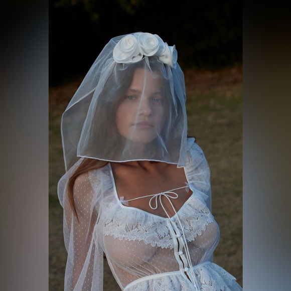 For Love & Lemons Eternal Rose Appliqué Robe - Picture 7 of 11